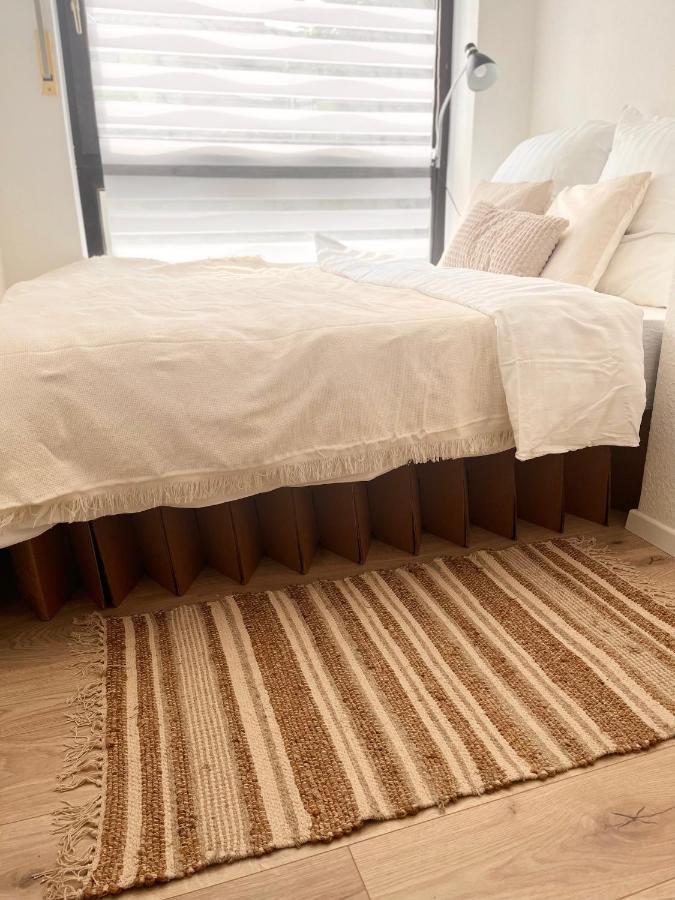 Gemuetliches Zentrales Apartment 2 Min Bis Du Hbf Duisburg Bagian luar foto